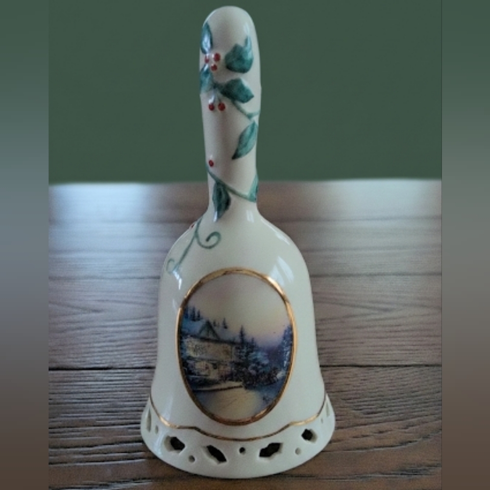 Thomas Kinkade Victorian Christmas IV Porcelain Holiday Bell - Mint Condition